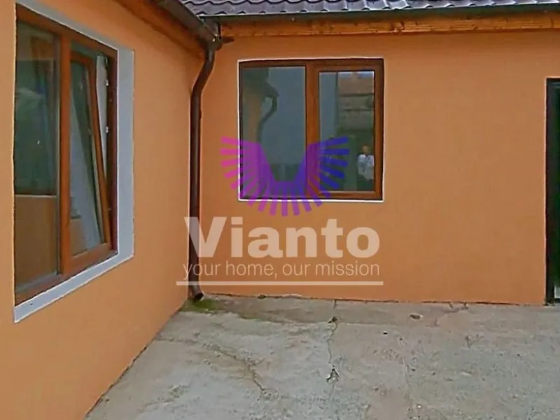 Casa 2 Camere-37mp, si Curte 25mp in Piata Cluj