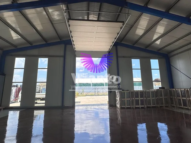 Hala industriala 600 mp si curte libera 700 mp, - Parcul Industrial Sura Mare