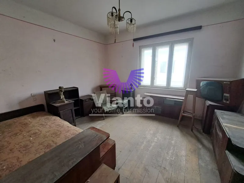 Casa 2 Camere Suprafata Utilia 64mp, Curte Comuna - Terezian