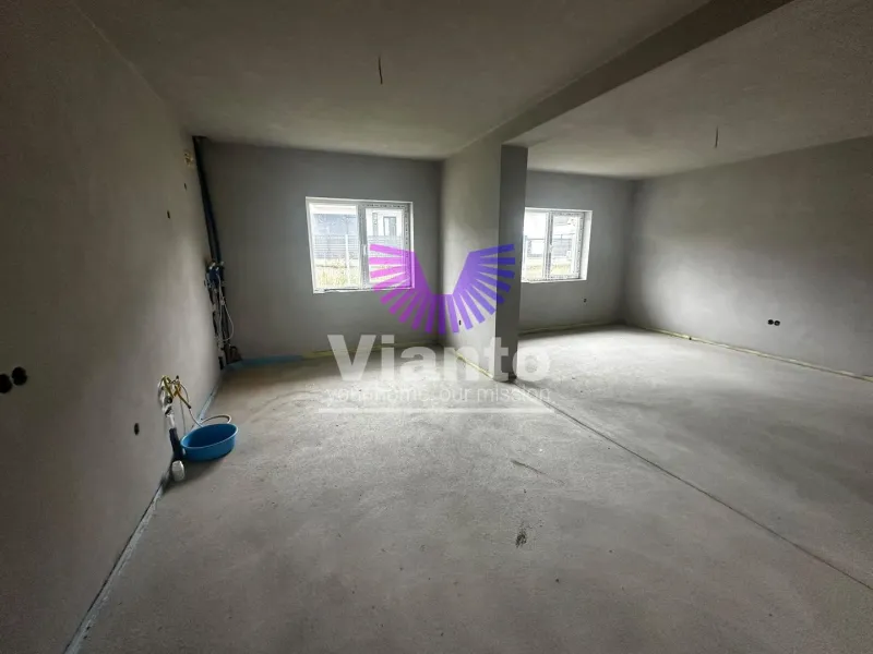 Casa Individuala cu 4 Camere 210mpu si Teren 727mp in Cisnadie