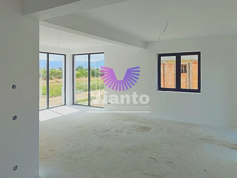 Casa 4 Camere 130mpu, 310 - Cristian