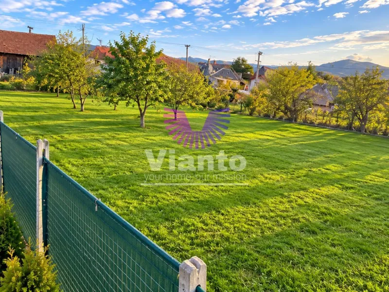 Teren intravilan de vanzare / Cornatel / 1200 mp