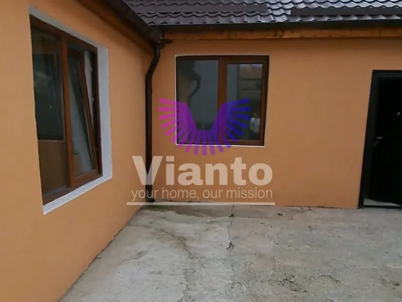 Casa 2 Camere-37mp, si Curte 25mp in Piata Cluj