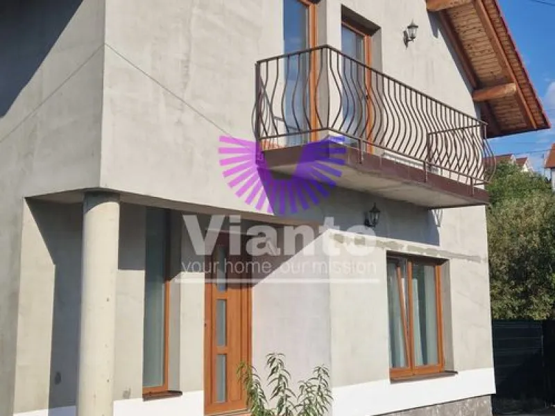 Casa de inchiriat 3 camere singur in curte zona Tilisca