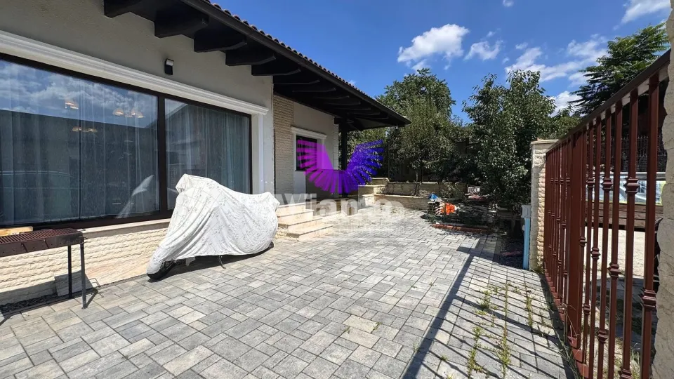 Casa individuala premium cu curte la prima inchiriere