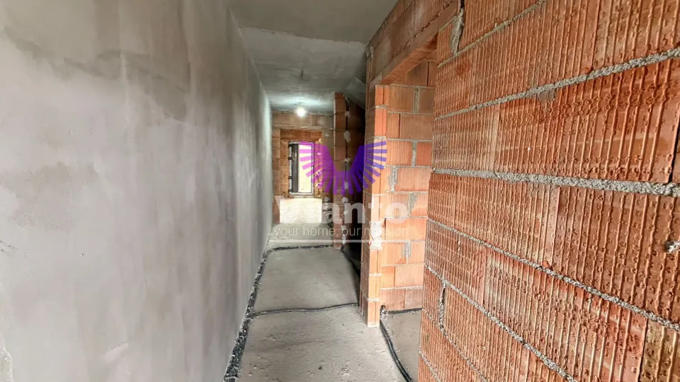 DUPLEX 3 CAMERE 136MPU, TEREN 267MP- CRISTIAN