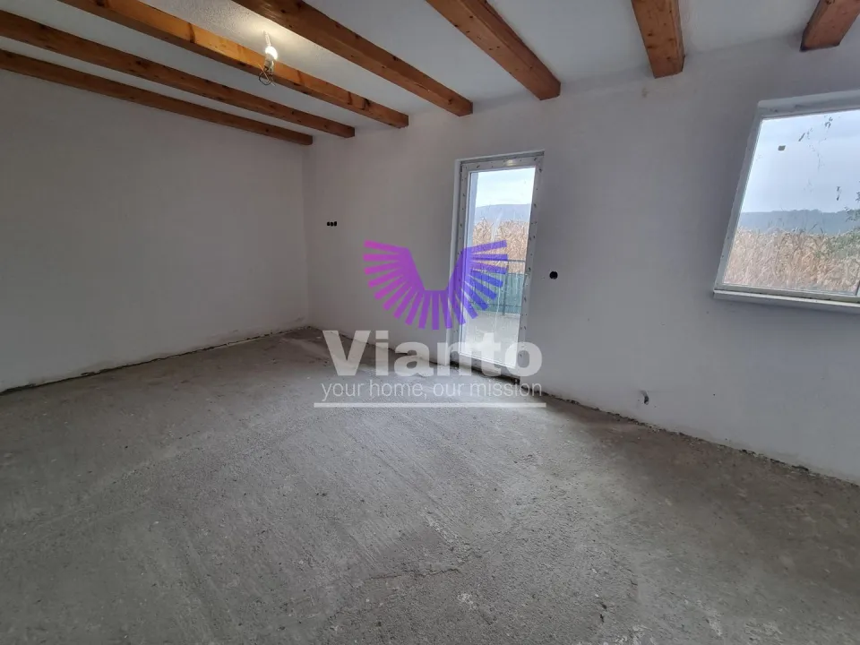 Casa noua de vanzare / Cornatel,Sibiu / 150000 E