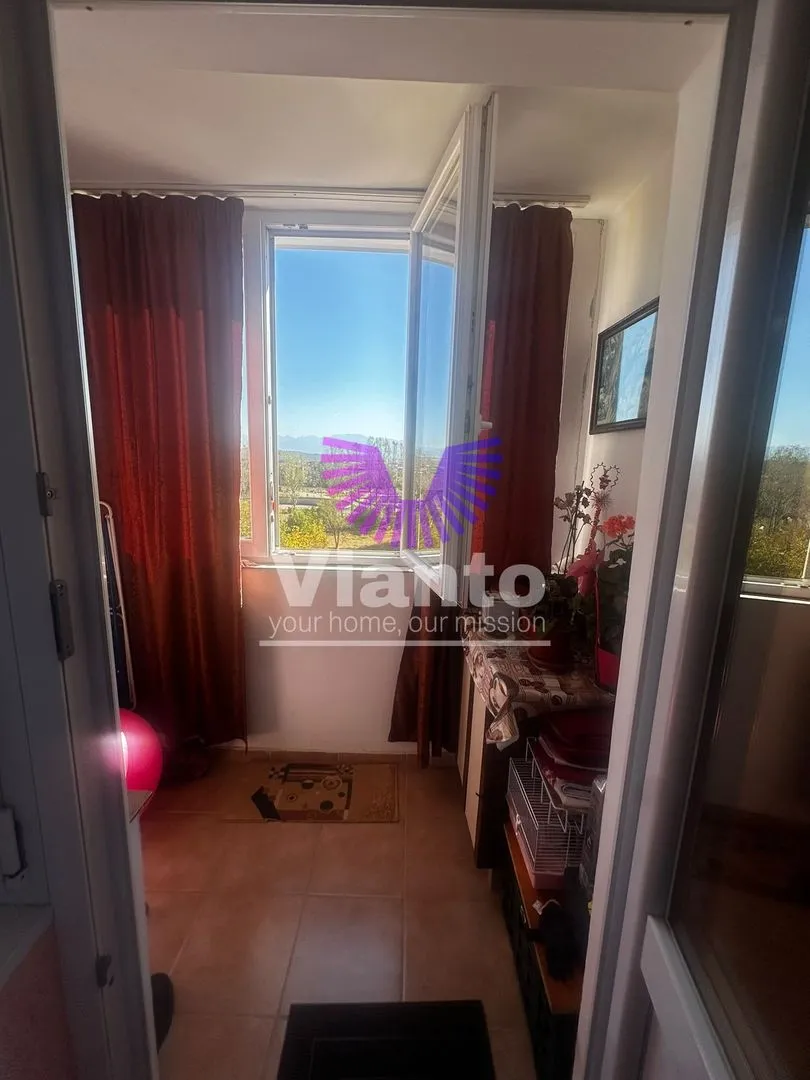 APARTAMENT 2 CAMERE 48MPU, CU BALCON -SEMAFORULUI