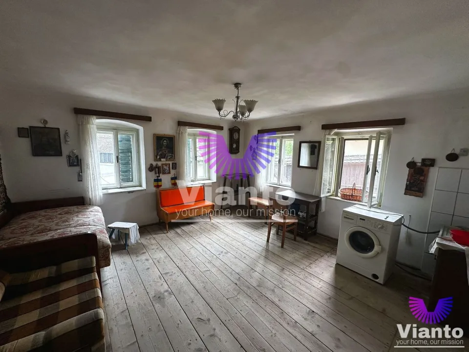 Einfamilienhaus 3 Zimmer mit Grundstück 1100 m² - Fantanele