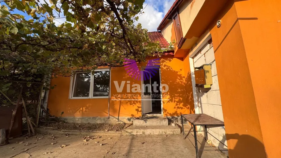 Casa individuala 3 camere 90mpu si teren 1900mpu | Hamba