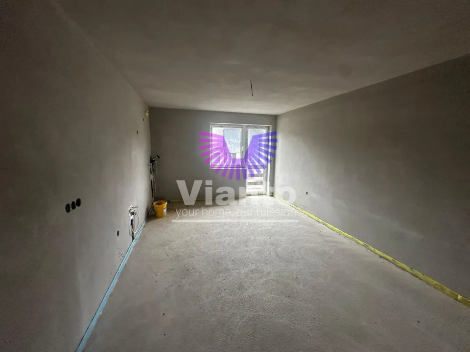 Individual house with 4 rooms 210 sqm and land 727 sqm in Cisnadie