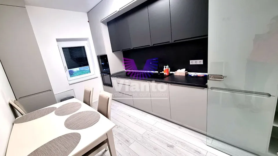 APARTAMENT DE ÎNCHIRIAT 3 camere / Cartierul Arhitecților / 550 E