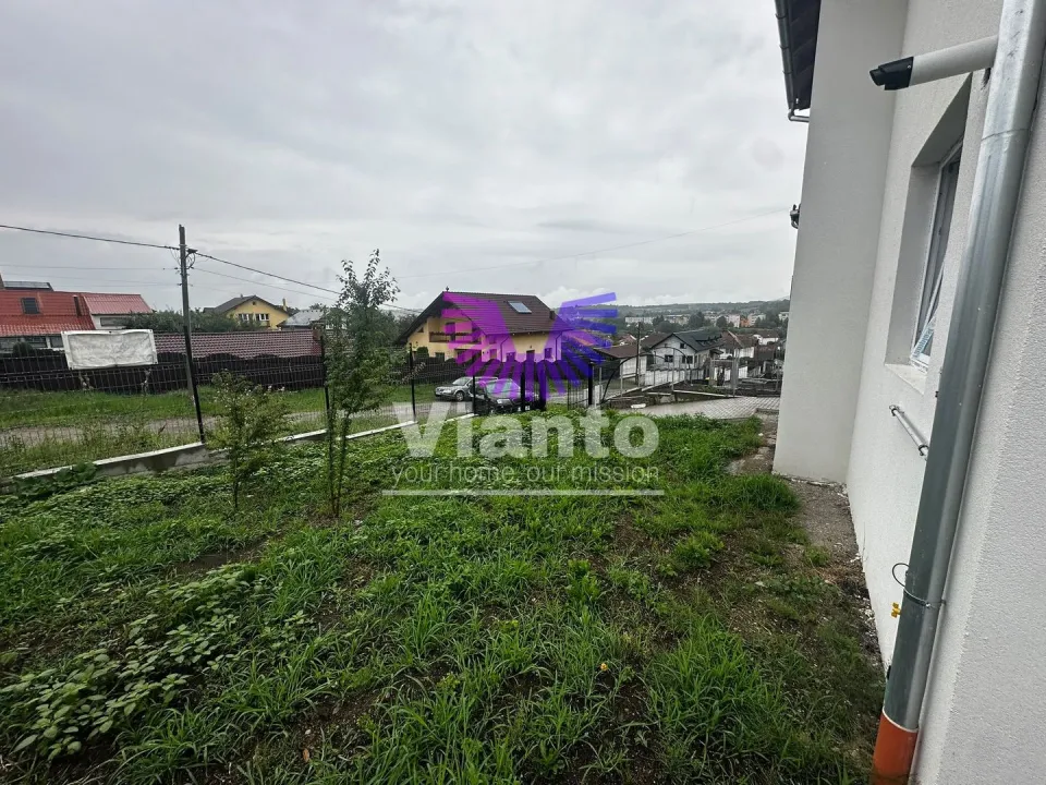 Duplex 5 Zimmer - 150 m², Hof 250 m² - Cisnadie