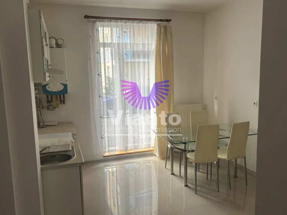 APARTAMENT 3 CAMERE CU CURTE 35MP - TURNISOR