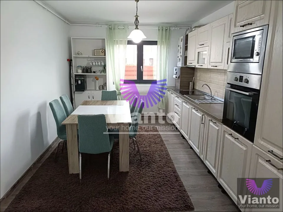 Renovierte 3-Zimmer-Wohnung mit Hof 44 m² | Arhitectilor | Parkplatz