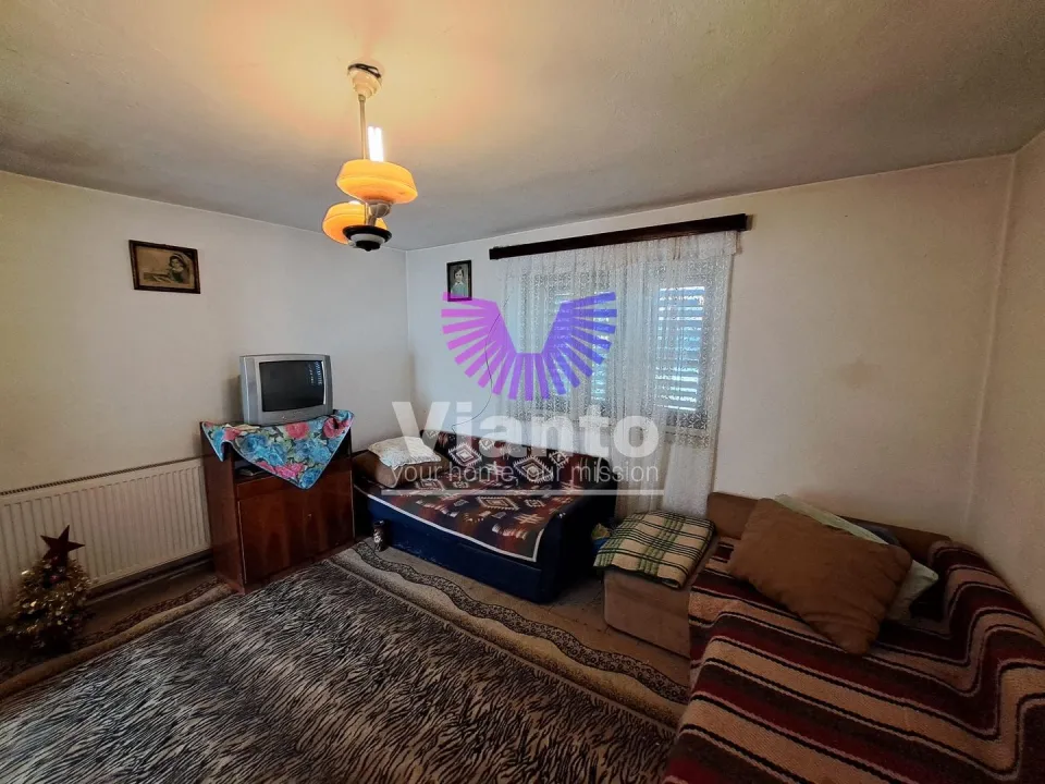 Einfamilienhaus 120 m², Grundstück 800 m² in Rusi - Slimnic