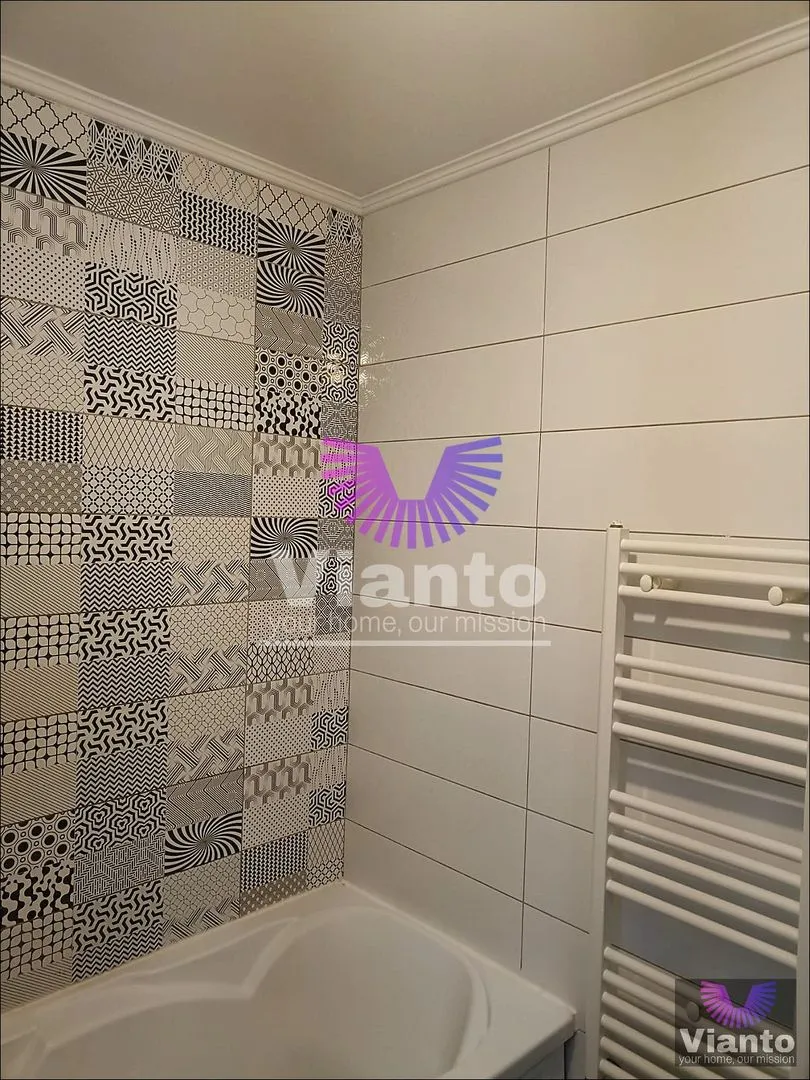 Renovierte 3-Zimmer-Wohnung mit Hof 44 m² | Arhitectilor | Parkplatz