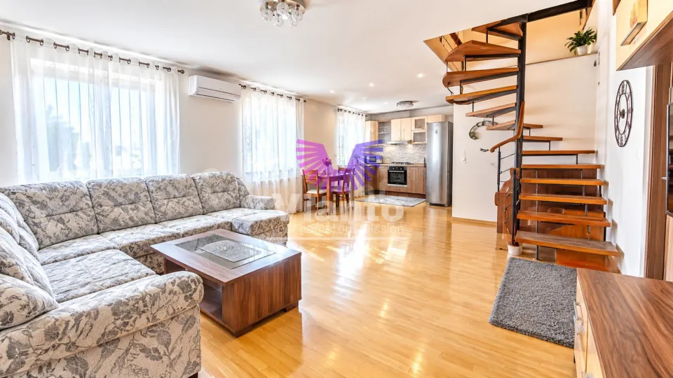 Apartament de închiria 3 camere  - Terezian, Sibiu