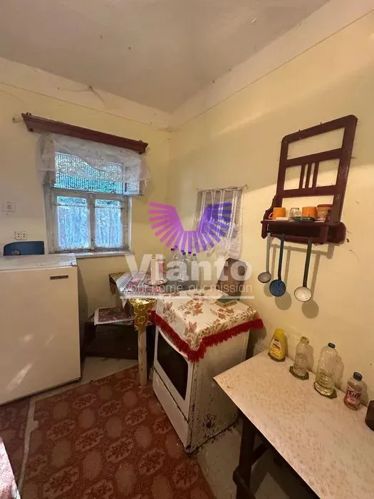 Casa Gusu de vanzare ( 35 km de Sibiu )