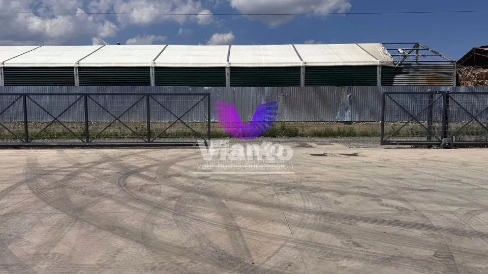 Hala industriala 600 mp si curte libera 700 mp, - Parcul Industrial Sura Mare