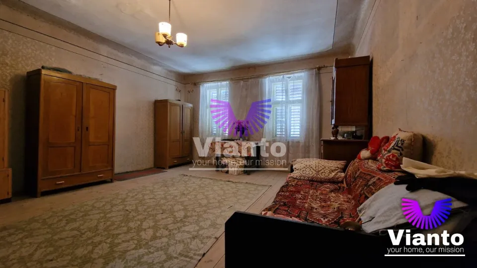 Einfamilienhaus 4 Zimmer mit Grundstück 2984 m² Sat Nou-Roșia