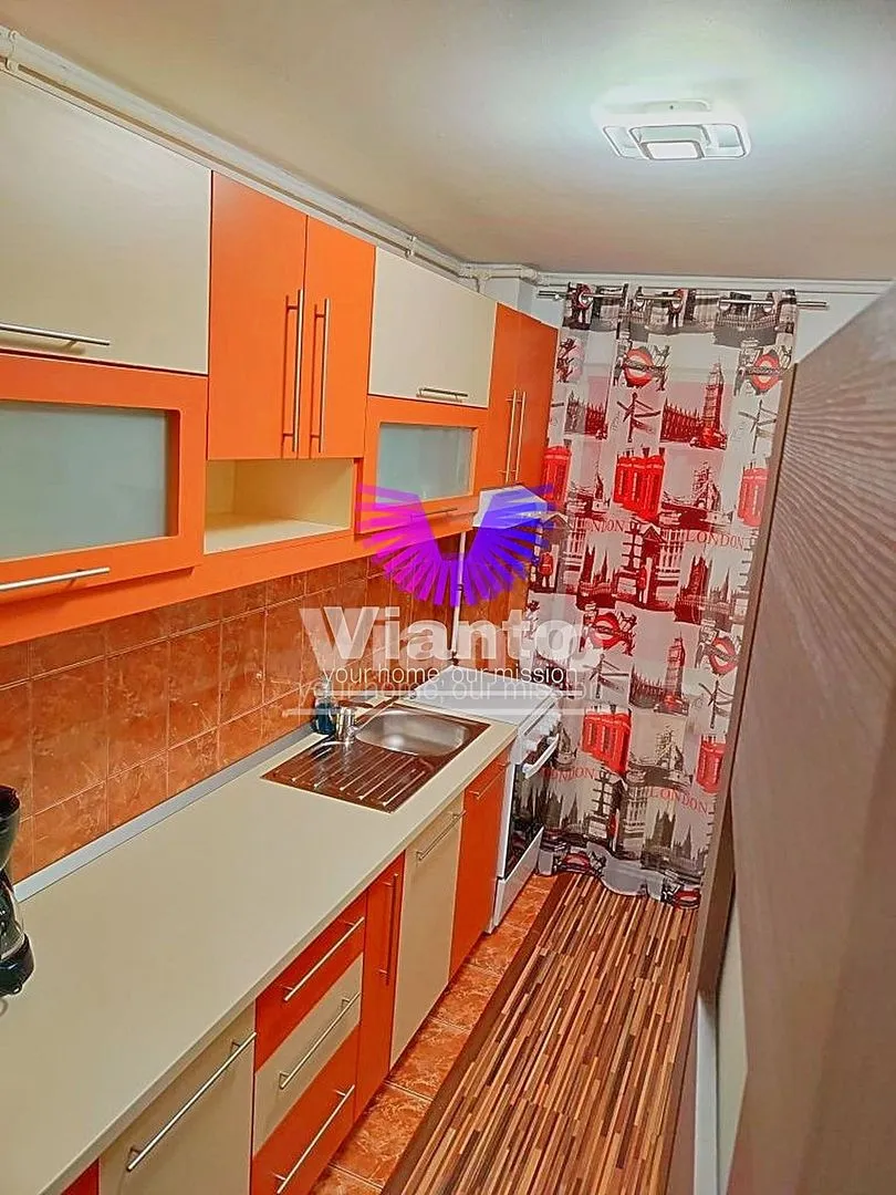 Închiriez apartament 3 camere