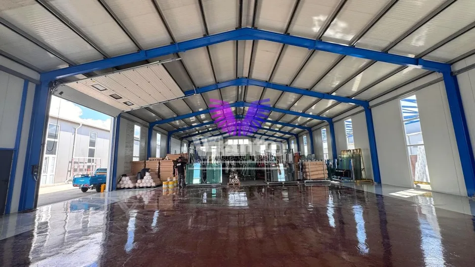 Industriehalle 600 m² und freier Hof 700 m², - Parcul Industrial Sura Mare