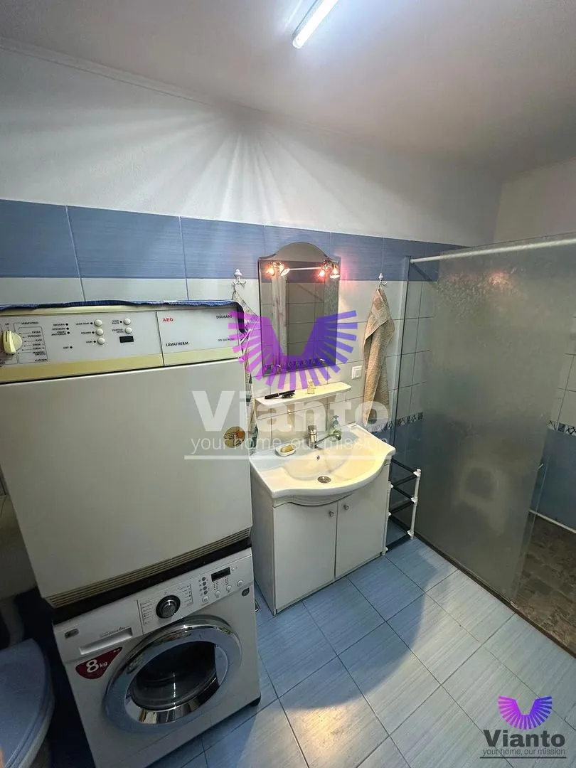 House 6 rooms 168 sqm usable and land 305 sqm | Șelimbăr