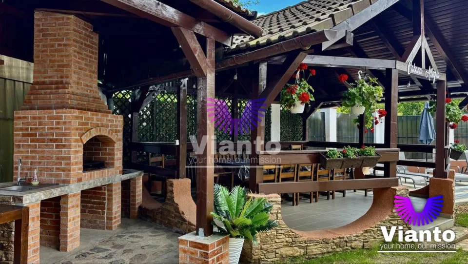 Casă de vânzare cu piscîna n Tocile – Sadu | Zonă superbă