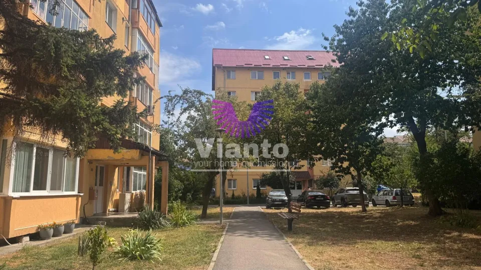 3-Zimmer-Wohnung möbliert, Erstmiete Hipodrom I-Luptei