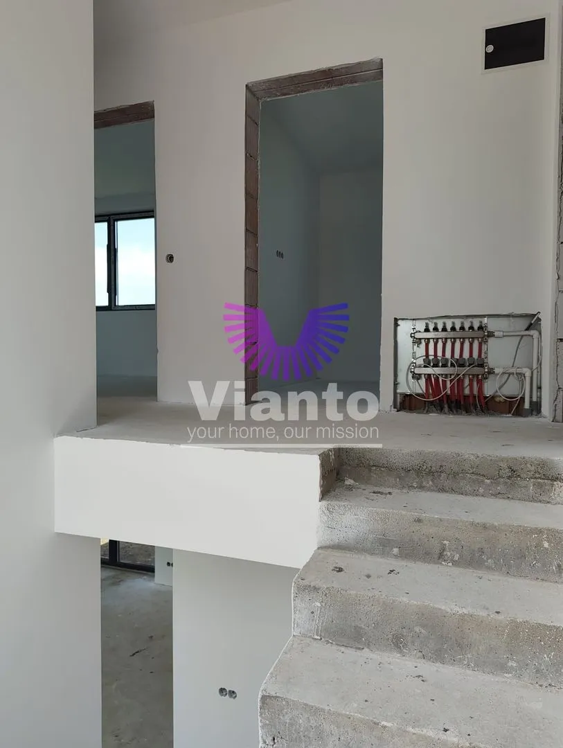 Haus 4 Zimmer 130 m² bebaute Fläche, 310 – Cristian