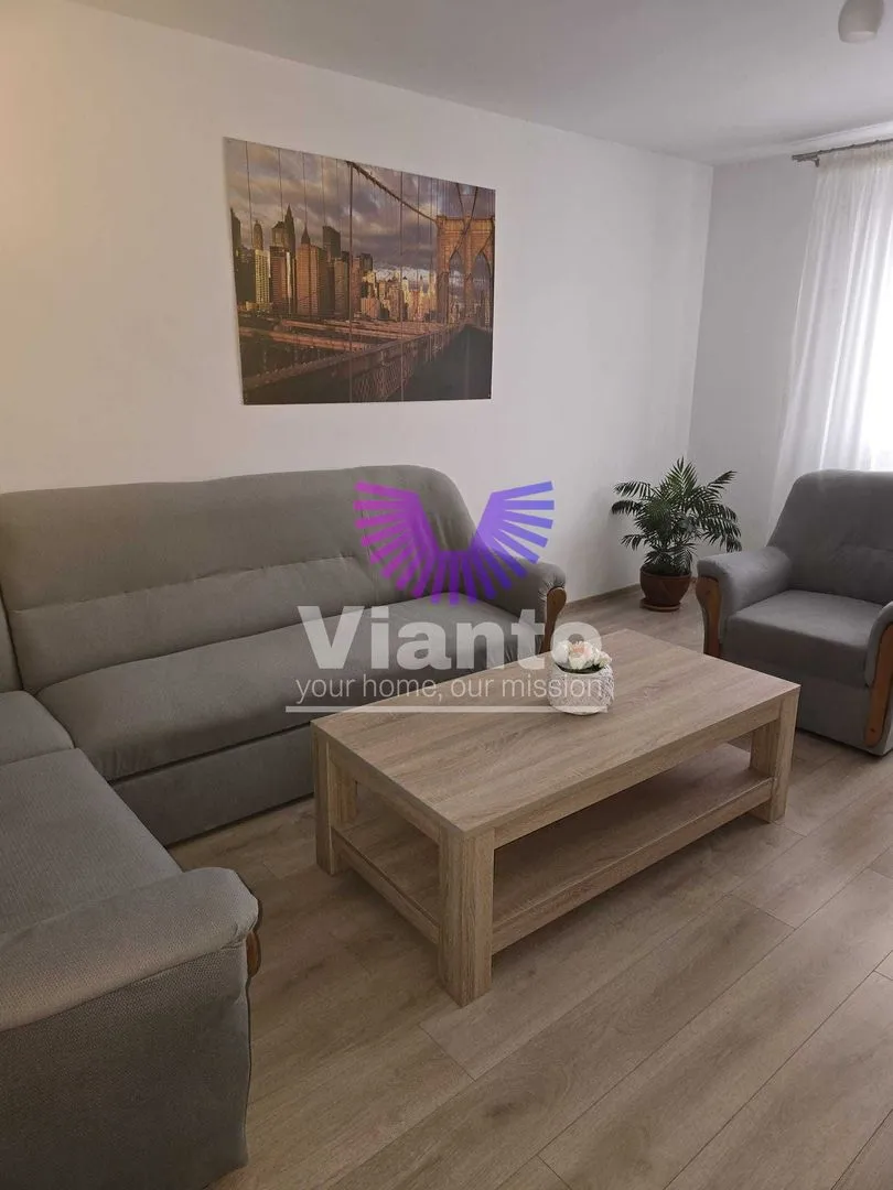 CASA 7 CAMERE, 3 BAI, CU TEREN -500mp - LAZARET