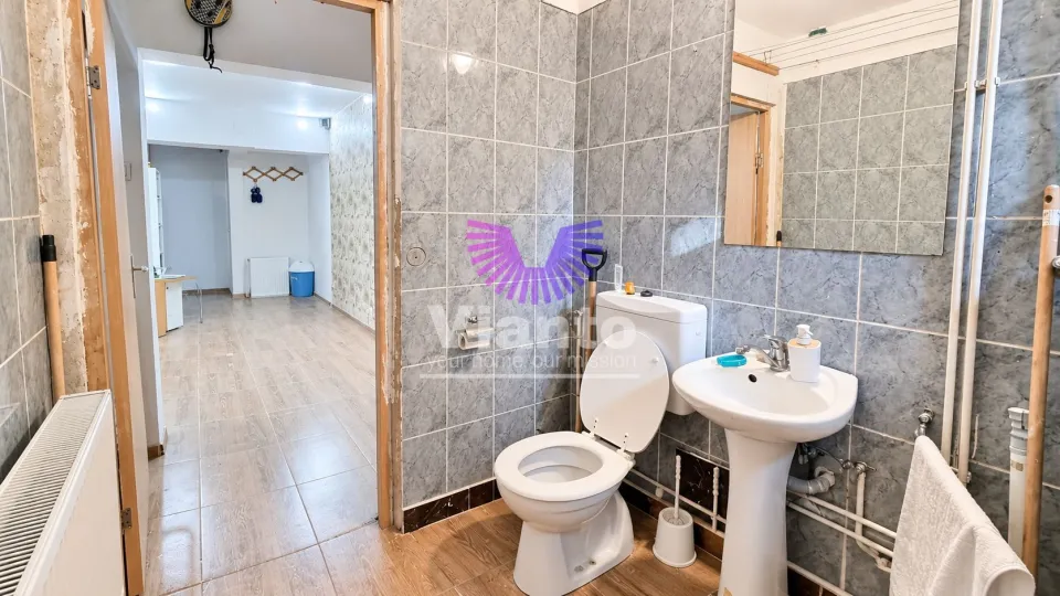 Spațiu comercial de închiriat, 50 mp, 3 camere, Sibiu Central