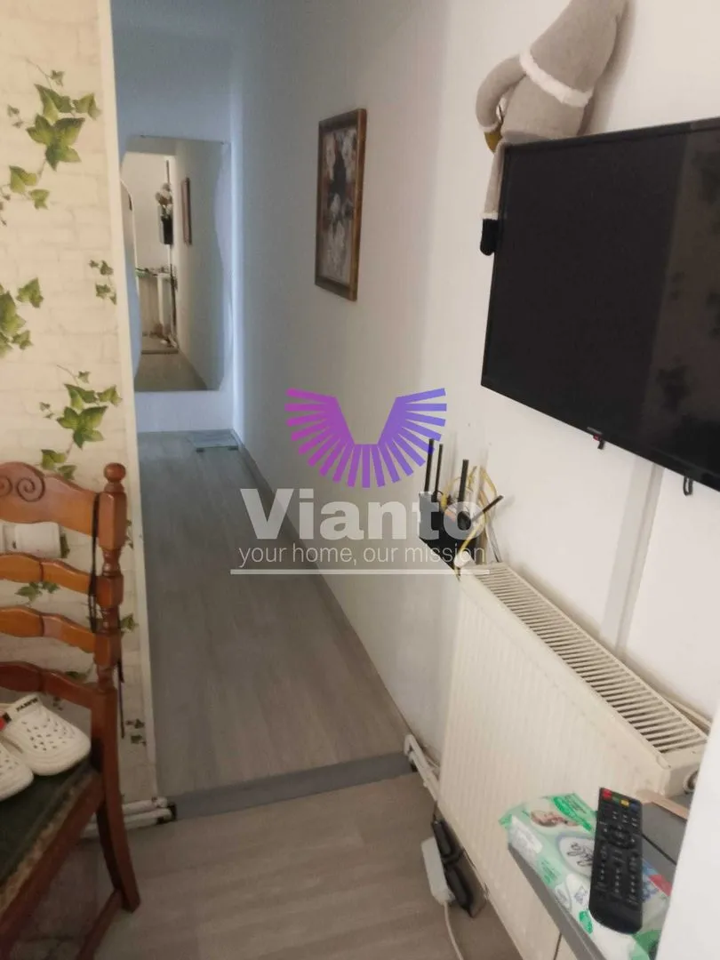 APARTAMENT DE INCHIRIAT 2 CAMERE/LANGA POLITIE/500E