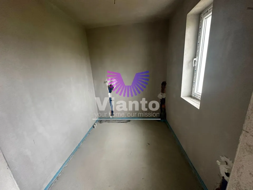 Casa Individuala cu 4 Camere 210mpu si Teren 727mp in Cisnadie