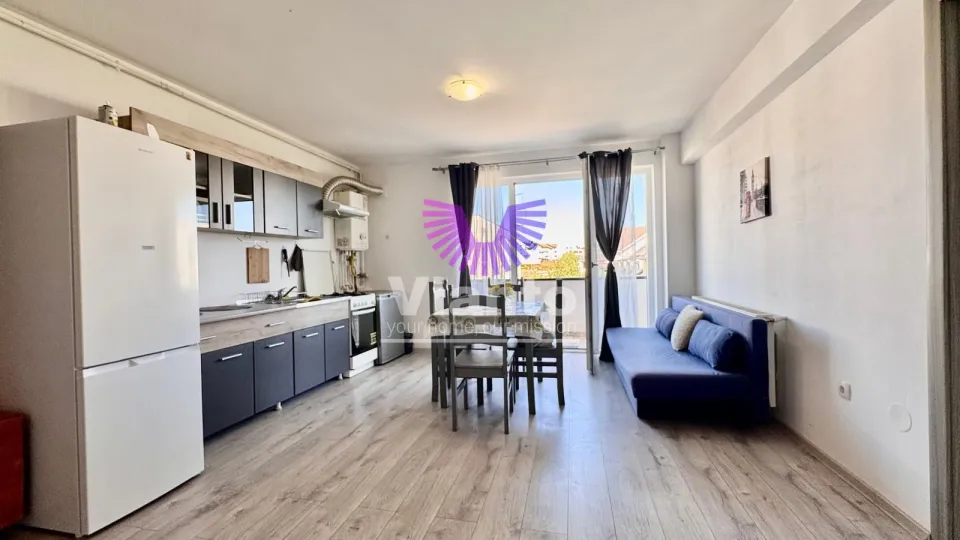 2-Zimmer-Apartment ausgestattet und möbliert mit Balkon und Parkplatz - Stadtteil Arhitectilor