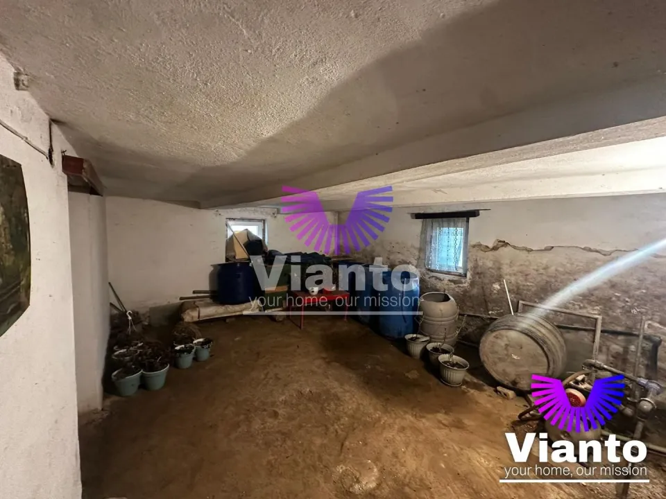 Einfamilienhaus 3 Zimmer 90 m² Nutzfläche und Grundstück 1900 m² | Hamba