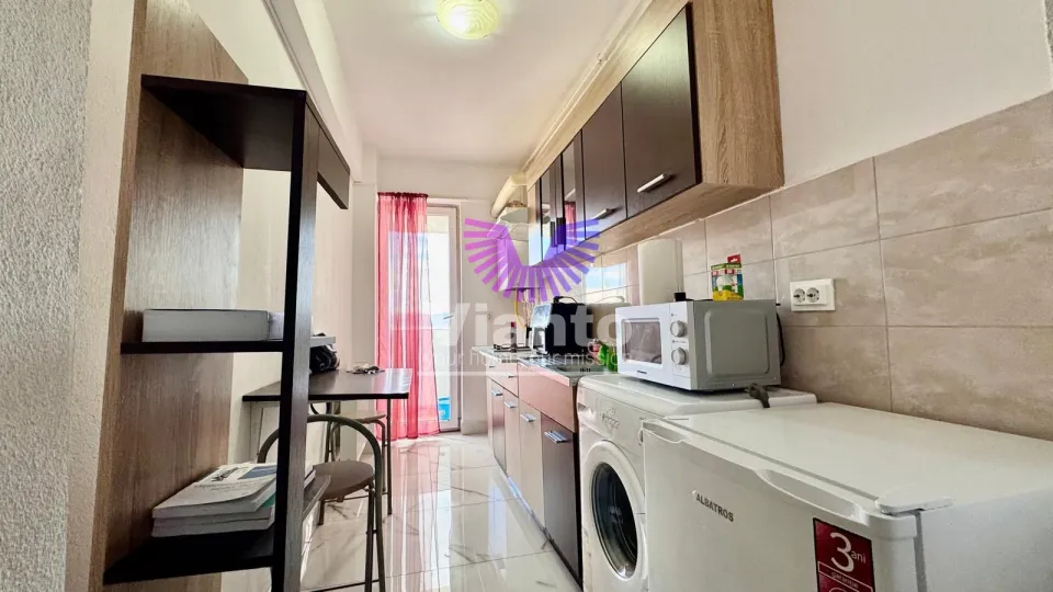 Apartament cu 1 camera decomandat si balcon 32 mp - BLD MIHAI VITEAZU