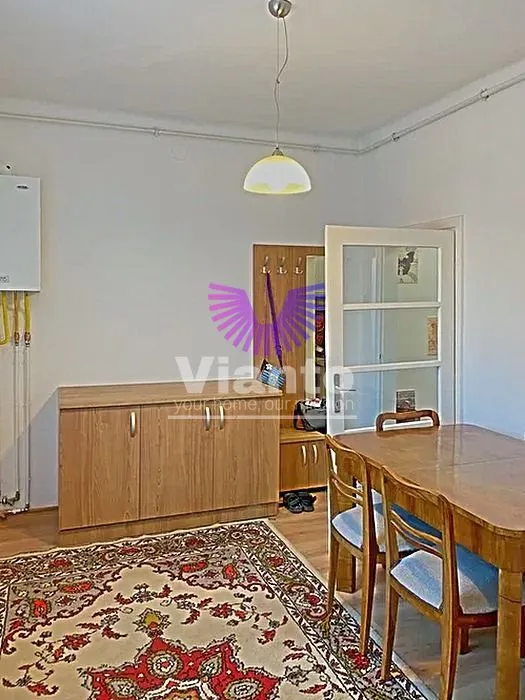 Garsoniera centru Sibiu aproape de Piata Mica 50mp2