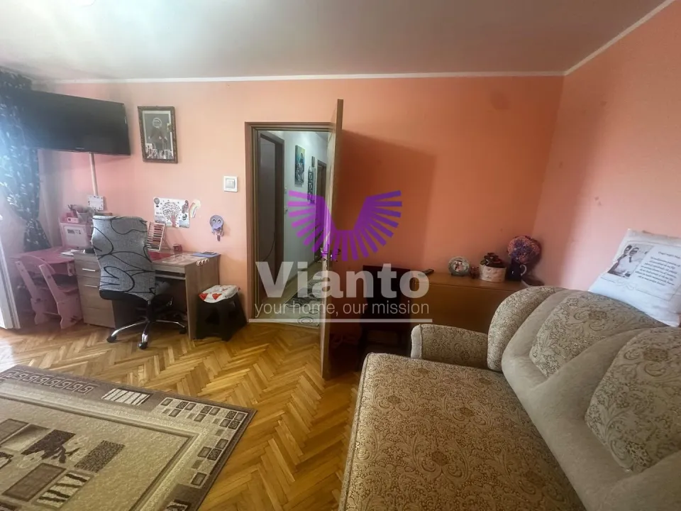 APARTAMENT 2 CAMERE 48MPU, CU BALCON -SEMAFORULUI