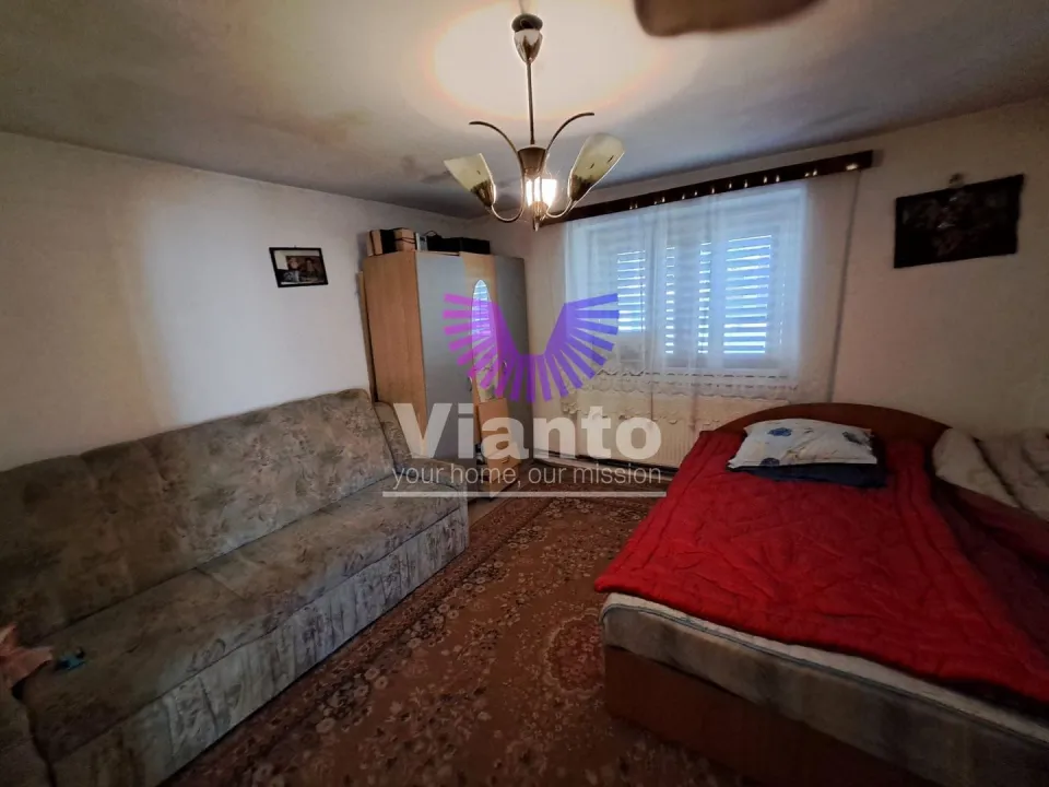 Einfamilienhaus 120 m², Grundstück 800 m² in Rusi - Slimnic