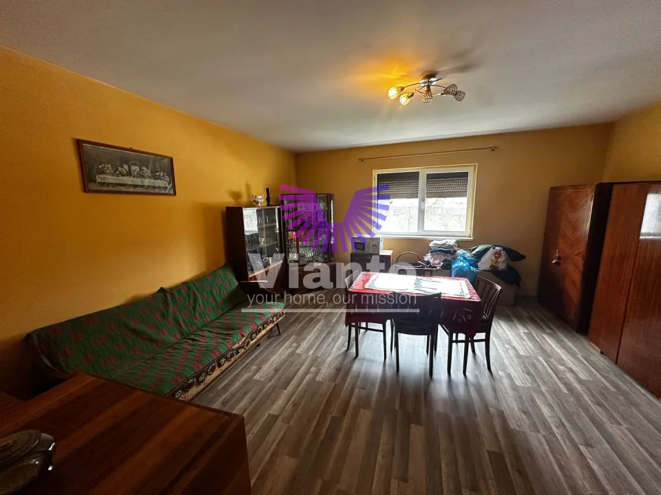 Einfamilienhaus 3 Zimmer 90 m² Nutzfläche und Grundstück 1900 m² | Hamba