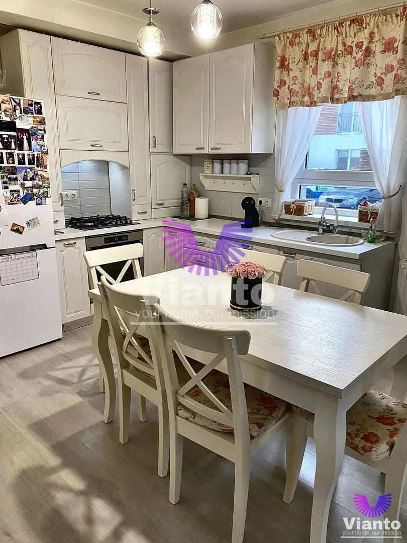 3-Zimmer-Wohnung und eigener Hof | Privater Parkplatz | Șelimbăr