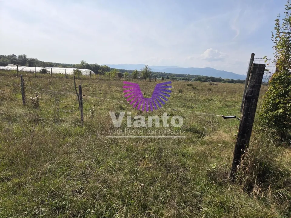 Außenbereichsfläche 1500 m² Șelimbăr – neben der Troita