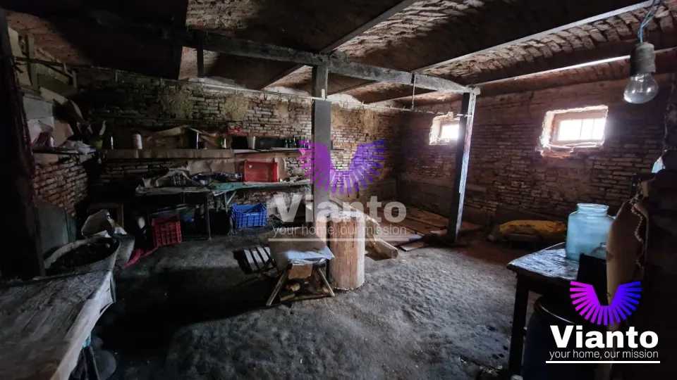 Einfamilienhaus 4 Zimmer mit Grundstück 2984 m² Sat Nou-Roșia