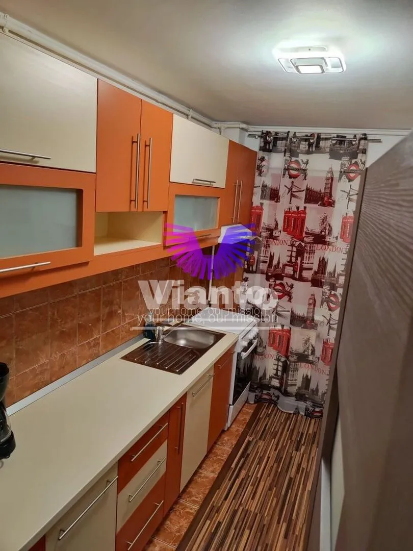 Închiriez apartament 3 camere