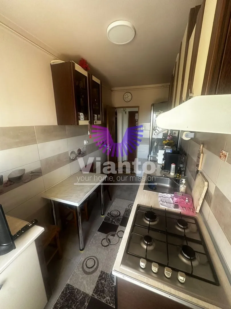 APARTAMENT 2 CAMERE 48MPU, CU BALCON -SEMAFORULUI