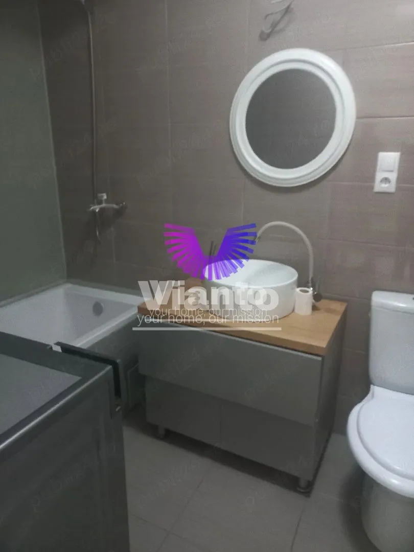 Apartament 3 camere de inchiriat