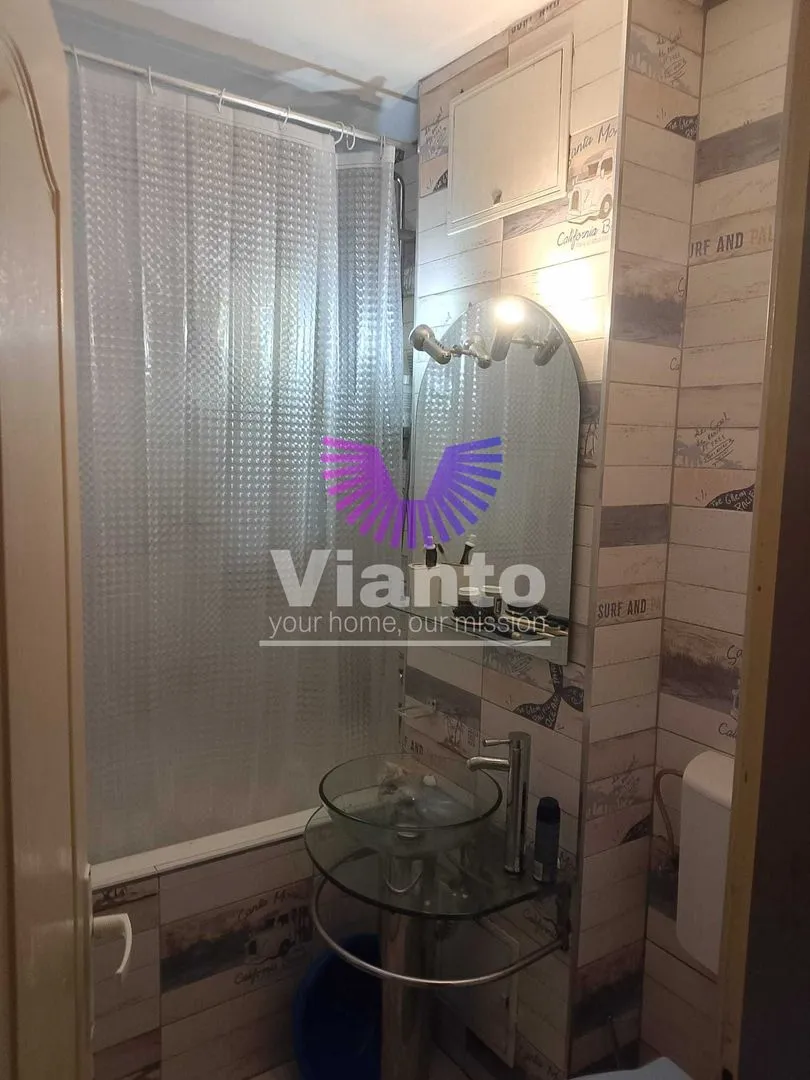 APARTAMENT DE INCHIRIAT 2 CAMERE/LANGA POLITIE/500E