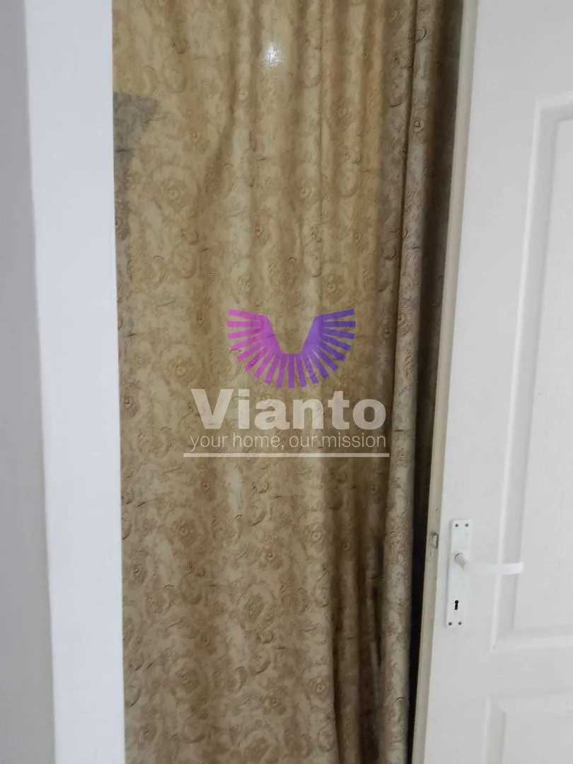 APARTAMENT DE INCHIRIAT 2 CAMERE/LANGA POLITIE/500E